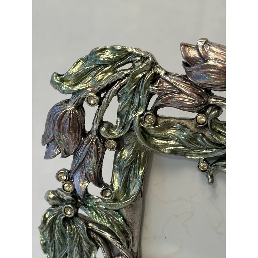 N/A ornate pewter